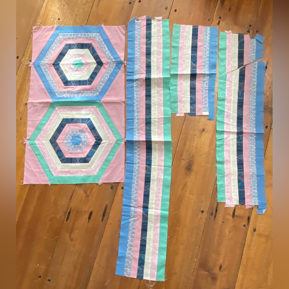 Colorful‎ Quilted Fabric Pieces Quilt Scraps